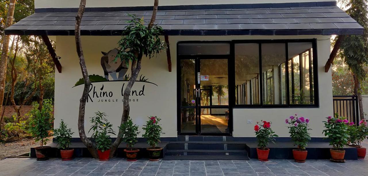Rhino Land Jungle Lodge Sauraha Zewnętrze zdjęcie